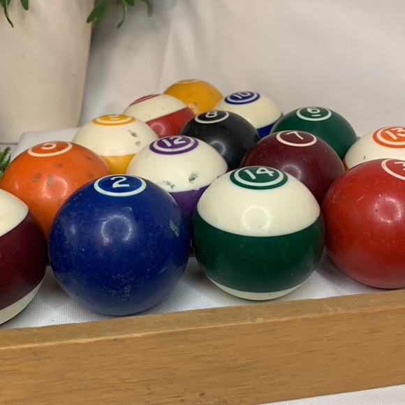 Vintage hard to find set of billard / pool / snooker balls and wood frame - Picture 7 of 12